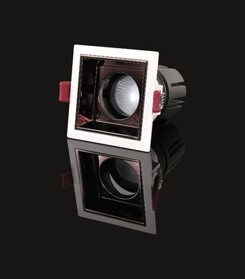 ποιότητας  300 Luminous Flux Square LED Interior Spotlights For Supermarkets / Restaurants εργοστάσιο